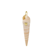 Load image into Gallery viewer, Auger Shell Pendant