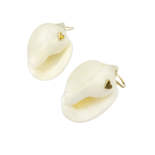 White Shell with Smoky Quartz Pendant in shell by Christina Puchi