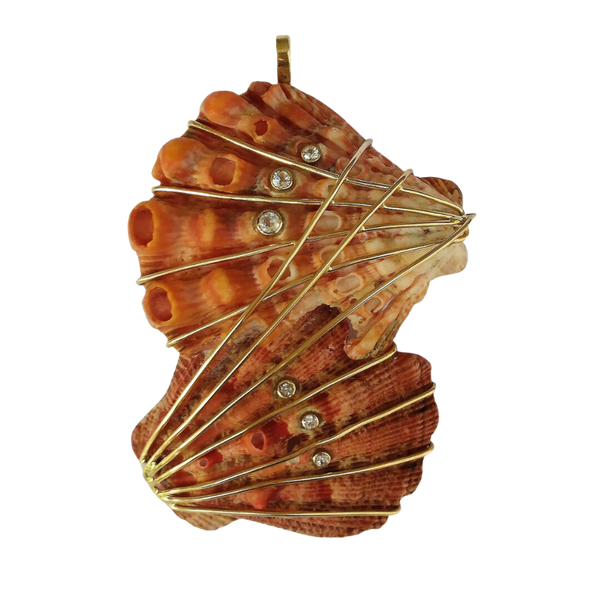 Double Paws Pendant in shell by Christina Puchi