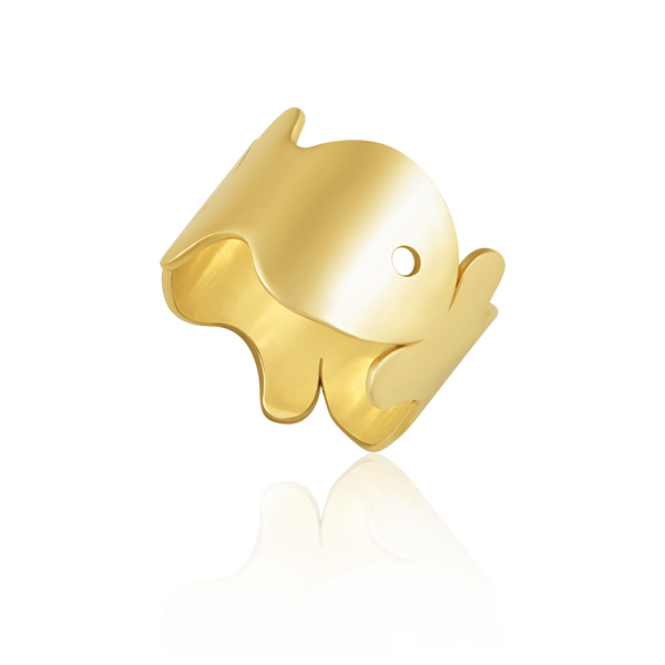 3 Fish Ring in gold by Christina Puchi