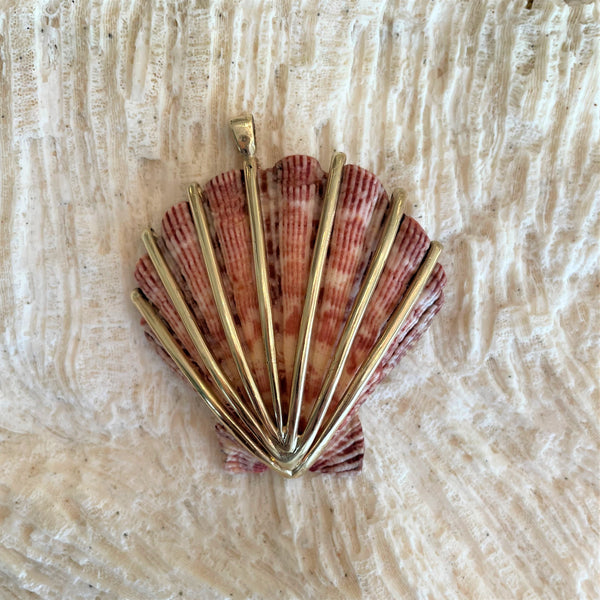 Lions Paw Pendant by Christina Puchi